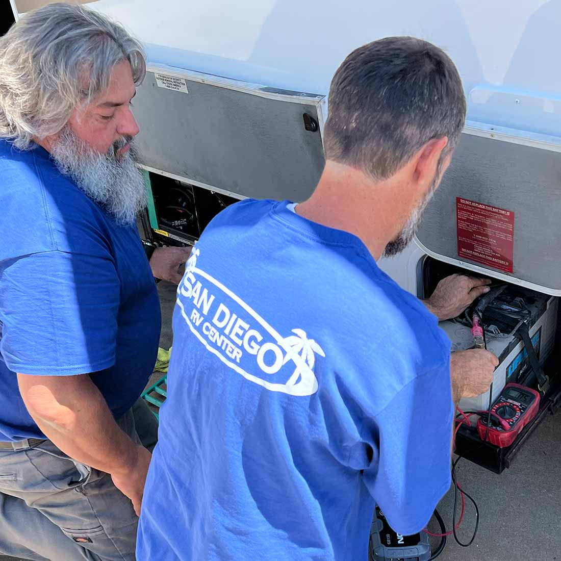RV Maintenance and Paint Service